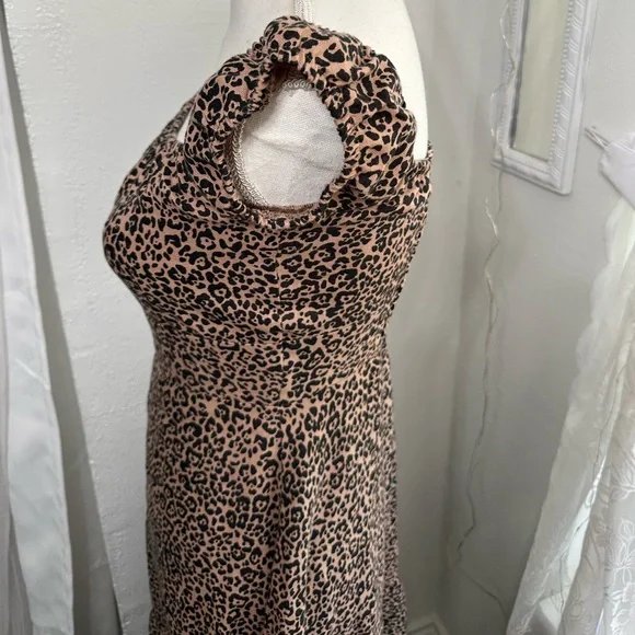 Reformation Toulouse Linen Off Shoulder Leopard Print Midi Dress size 4 - Picture 5 of 10